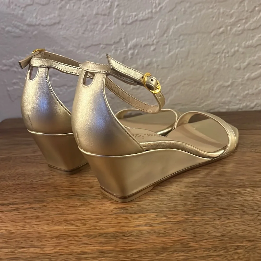 Stuart Weitzman Nudistcurve 50 Wedge